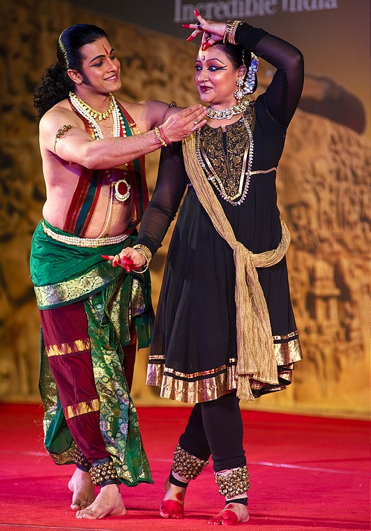 Shobana Ramesh (Bharatanatyam/Kathak) (Mamallapuram Dance Festival 2012 - Kathak, Odissi i Mohiniattam)